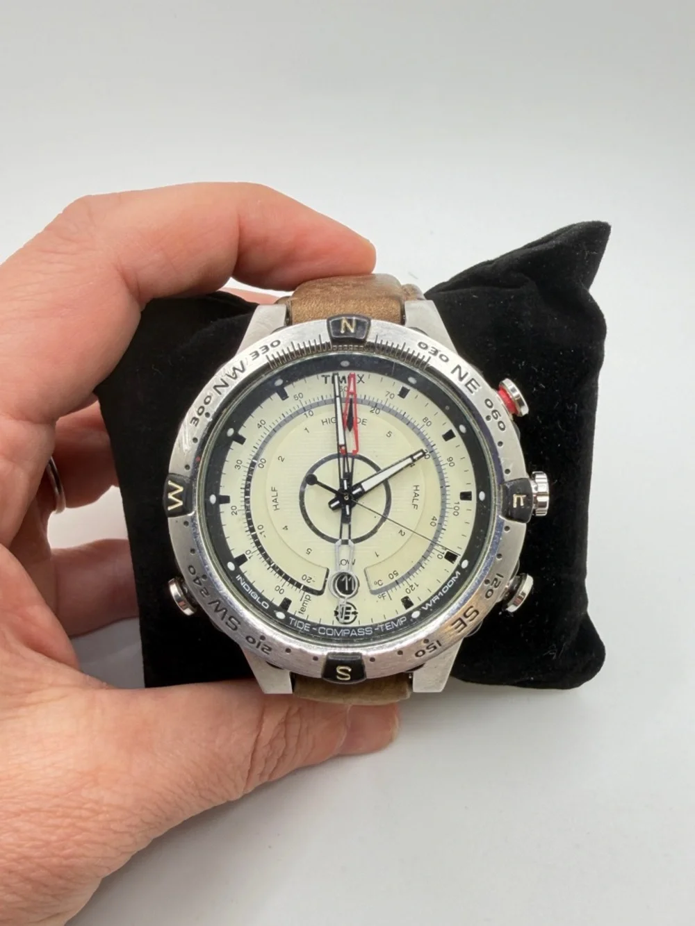 Pre-Owned MEN'S TIMEX,‎ T2N721, Quartz Compass Tide Temp 45mm Watch!
